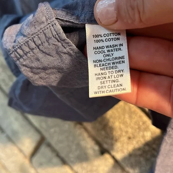 Saks Fifth Avenue - Picture 5 of 5